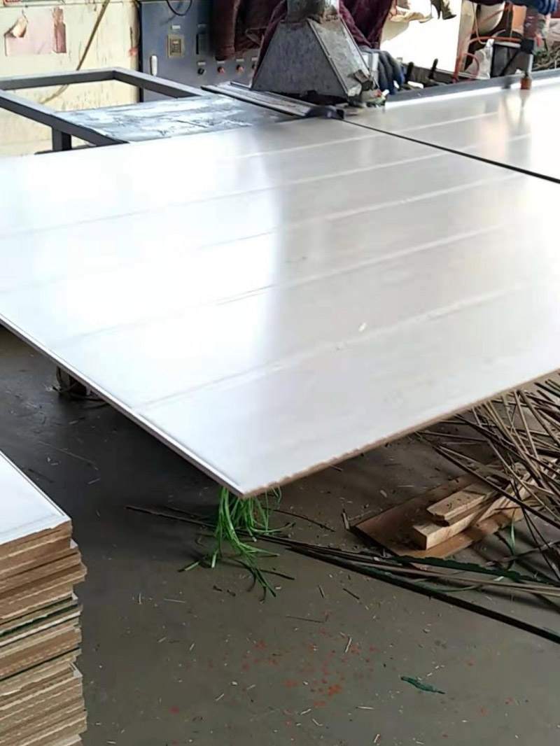 AC4 Rated Parquet Laminate Flooring